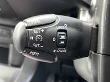 Peugeot Expert BlueHDi 1000 Professional Premium + Standard Panel Van MWB Euro 6 (s/s) 6dr - U1543