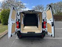 Peugeot Expert BlueHDi 1000 Professional Premium + Standard Panel Van MWB Euro 6 (s/s) 6dr - U1543