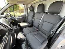 Renault Trafic dCi ENERGY 30 Sport LWB Standard Roof Euro 6 (s/s) 5dr - U1554