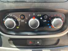 Renault Trafic dCi ENERGY 30 Sport LWB Standard Roof Euro 6 (s/s) 5dr - U1554