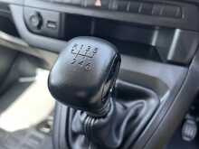 Vauxhall Vivaro Turbo D 3100 Pro L2 H1 Euro 6 (s/s) 6dr - U1557