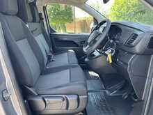 Vauxhall Vivaro Turbo D 3100 Pro L2 H1 Euro 6 (s/s) 6dr - U1557