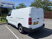 Vauxhall Vivaro Turbo D 2900 Dynamic L2 H1 Euro 6 (s/s) 6dr - U1567