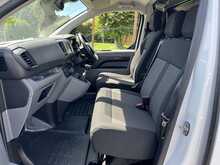 Vauxhall Vivaro Turbo D 2900 Dynamic L2 H1 Euro 6 (s/s) 6dr - U1567