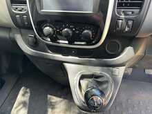 Renault Trafic dCi ENERGY 27 Sport Nav 2 Berth Camper Van - U1011