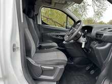 Vauxhall Combo L1 H1 Cargo Turbo D 2300 Sportive - U1038