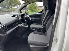 Vauxhall Combo L1 H1 Cargo Turbo D 2300 Sportive - U1038