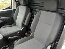 Vauxhall Combo L1 H1 Cargo Turbo D 2300 Sportive - U1038