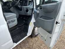 Ford Transit TDCi 350 Rwd 2.2 125 ps L4 Dropside Tailift - U1058