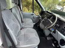 Ford Transit TDCi 350 Rwd 2.2 125 ps L4 Dropside Tailift - U1058