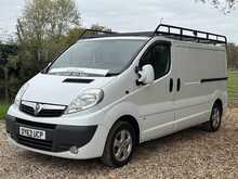 Vauxhall Vivaro 2900 CDTi Sportive - U1066