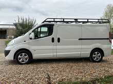 Vauxhall Vivaro 2900 CDTi Sportive - U1066