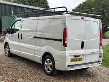 Vauxhall Vivaro 2900 CDTi Sportive - U1066