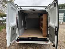 Vauxhall Vivaro 2900 CDTi Sportive - U1066