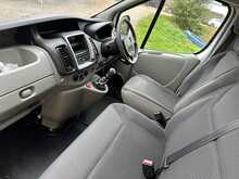 Vauxhall Vivaro 2900 CDTi Sportive - U1066