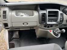 Vauxhall Vivaro 2900 CDTi Sportive - U1066