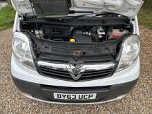 Vauxhall Vivaro 2900 CDTi Sportive - U1066