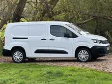Peugeot Partner L2 BlueHDi 950 Professional 5 Seat Combi - U1070