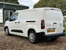 Peugeot Partner L2 BlueHDi 950 Professional 5 Seat Combi - U1070