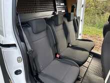 Peugeot Partner L2 BlueHDi 950 Professional 5 Seat Combi - U1070