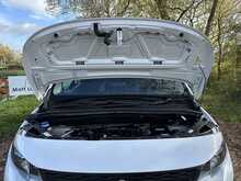 Peugeot Partner L2 BlueHDi 950 Professional 5 Seat Combi - U1070