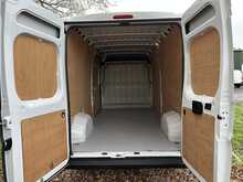 Peugeot Boxer L3 H2 BlueHDi 335 Professional Premium + - U1073