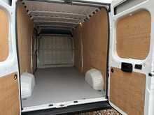 Peugeot Boxer L3 H2 BlueHDi 335 Professional Premium + - U1073