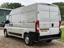 Peugeot Boxer L2 H2 Mwb BlueHDi 335 Professional Air Con - U1074