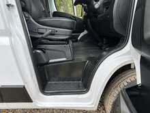 Peugeot Boxer L2 H2 Mwb BlueHDi 335 Professional Air Con - U1074