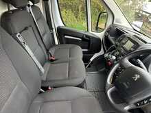Peugeot Boxer L2 H2 Mwb BlueHDi 335 Professional Air Con - U1074