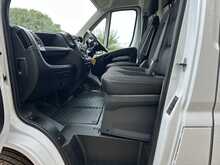 Peugeot Boxer L2 H2 Mwb BlueHDi 335 Professional Air Con - U1074