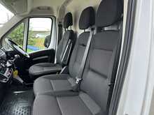 Peugeot Boxer L2 H2 Mwb BlueHDi 335 Professional Air Con - U1074