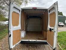 Peugeot Boxer L2 H2 Mwb BlueHDi 335 Professional Air Con - U1074