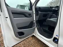 Peugeot Expert BlueHDi 1400 Professional Premium 145 2.0 - U1093