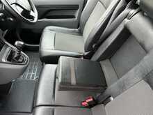 Peugeot Expert BlueHDi 1400 Professional Premium 145 2.0 - U1093