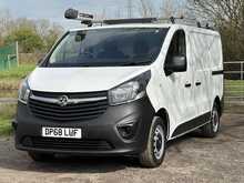 Vauxhall Vivaro 2900 L1 H1 120ps
 - U1107