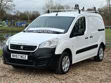 Peugeot Partner BlueHDi 854 Professional 3 Seat Air Con - U1110