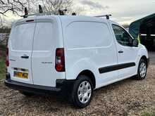 Peugeot Partner BlueHDi 854 Professional 3 Seat Air Con - U1110