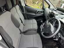 Peugeot Partner BlueHDi 854 Professional 3 Seat Air Con - U1110