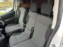 Peugeot Partner BlueHDi 854 Professional 3 Seat Air Con - U1110