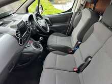 Peugeot Partner BlueHDi 854 Professional 3 Seat Air Con - U1110