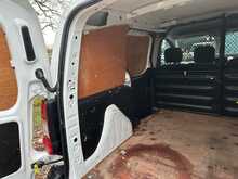 Peugeot Partner BlueHDi 854 Professional 3 Seat Air Con - U1110