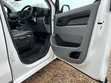 Peugeot Expert BlueHDi 1400 Professional 2.0 180 Bhp - U1136