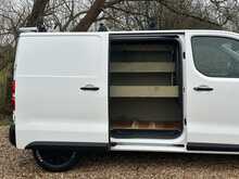 Peugeot Expert BlueHDi 1400 Professional 2.0 180 Bhp - U1136