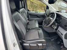 Peugeot Expert BlueHDi 1400 Professional 2.0 180 Bhp - U1136