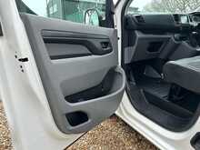Peugeot Expert BlueHDi 1400 Professional 2.0 180 Bhp - U1136