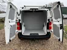 Peugeot Expert BlueHDi 1400 Professional 2.0 180 Bhp - U1136