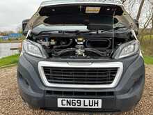 Peugeot Boxer L3 12ft Alloy Dropside BlueHDi 335 2.2 140
 - U1149