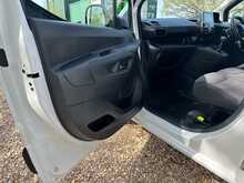 Peugeot Partner L2 BlueHDi 950 Professional Premium - U1154