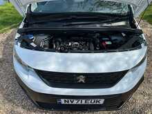 Peugeot Partner L2 BlueHDi 950 Professional Premium - U1154